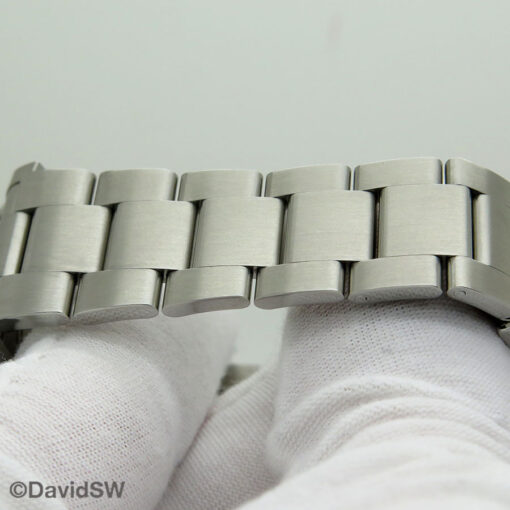 23 04 24 22