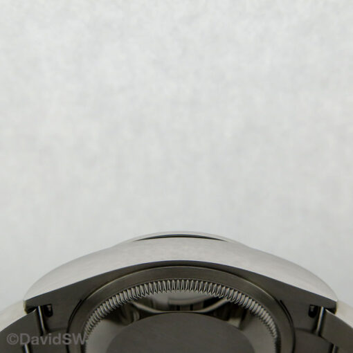 23 04 24 47