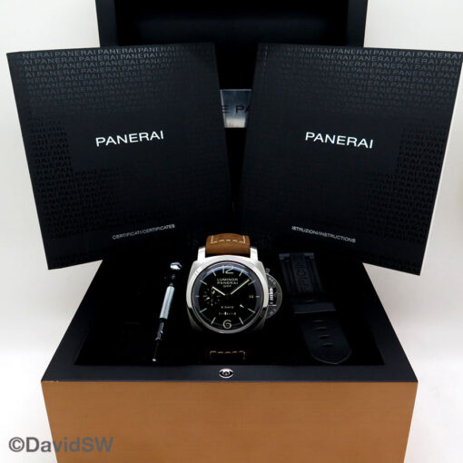 Panerai PAM 233 Luminor 1950 GMT 8 Days GMT - Image 2