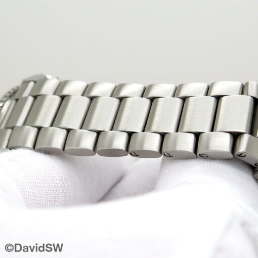 Omega Seamaster Planet Ocean 600m with Black Dial 44mm - Image 7