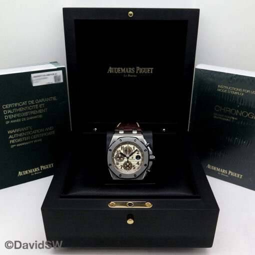 Alternative view of Audemars Piguet 26470ST Royal Oak Offshore Chronograph with Khaki Dial on Alligator