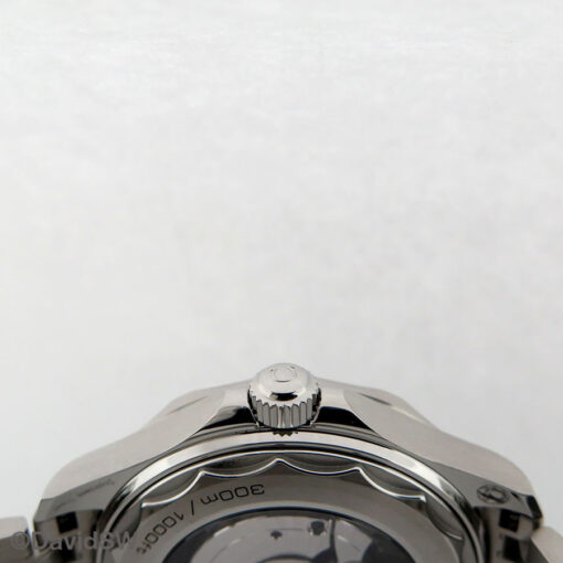 Omega Seamaster Diver 300m with Black Dial on Bracelet - Image 5