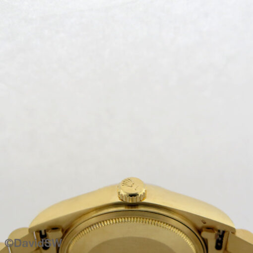 Rolex 18038 Day Date 18K Yellow Gold with Champagne Stick Dial - Image 4