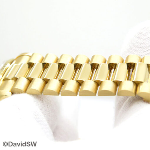 Rolex 18238 Day Date 18K Yellow Gold with Champagne Stick Dial - Image 10