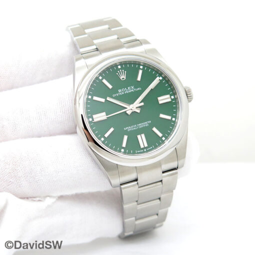 Rolex 124300 Oyster Perpetual 41 with Green Dial