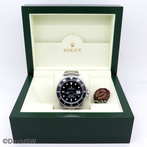 Rolex 16610LN Submariner - Image 2