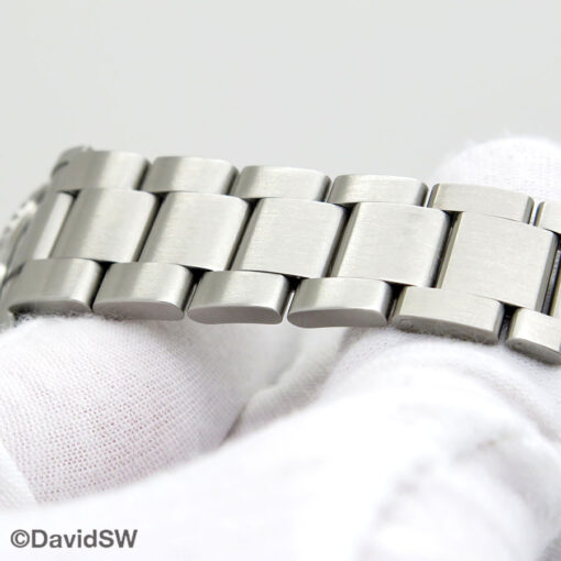 Rolex 16610LN Submariner - Image 10