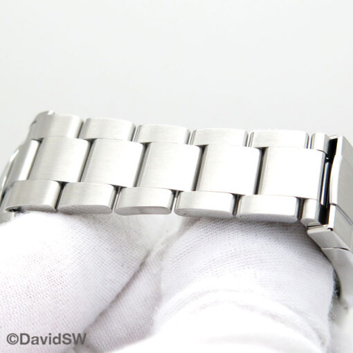 Rolex 126000 Oyster Perpetual 36mm with Celebration Motif Dial - Image 7