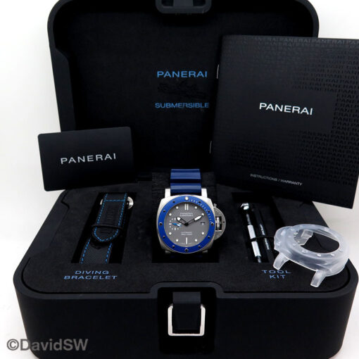 Panerai PAM 959 Submersible 42mm with Grey Dial - Image 2