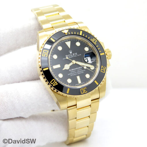 Rolex 116618LN Submariner 18K Yellow Gold