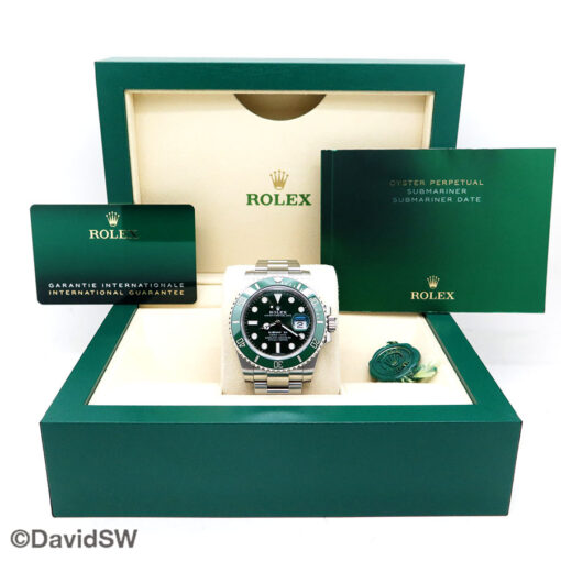 Rolex 116610LV Submariner - Image 2