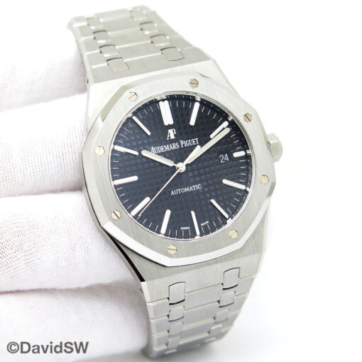 Audemars Piguet 15400ST Royal Oak with Black Dial