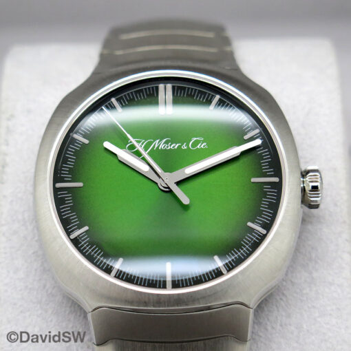 H. Moser & Cie 6200-1200 Streamliner Centre Seconds - Image 3