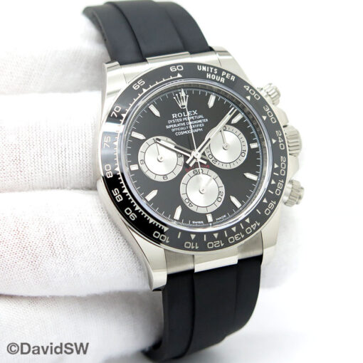 Rolex 126519LN Cosmograph Daytona 18K White Gold with Black Dial on Oysterflex (New Model)