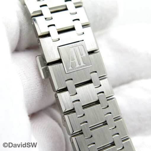 Audemars Piguet 15500ST Royal Oak with Silver Dial - Image 8