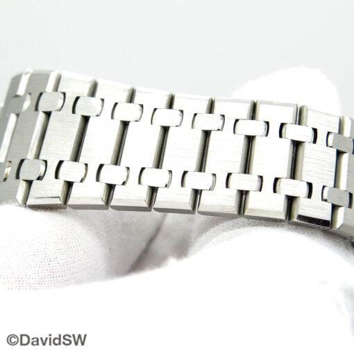 Audemars Piguet 15500ST Royal Oak with Silver Dial - Image 7