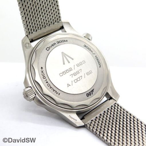 Omega Seamaster Diver 300m ‘007 Edition Titanium - Image 4