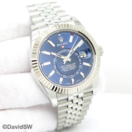 Rolex 326934 Skydweller with Blue Dial on Jubilee