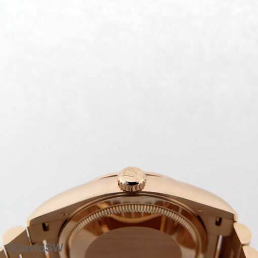 Rolex 128235 Day Date 18K Rose Gold with Eisenkiesel Diamond Roman Dial - Image 4