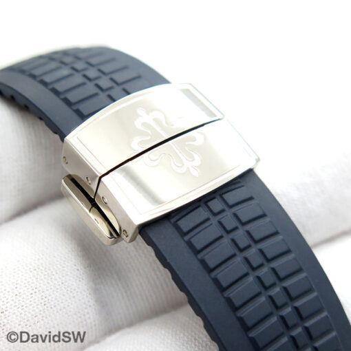 Patek Philippe 5168G Aquanaut with Blue Dial - Image 8