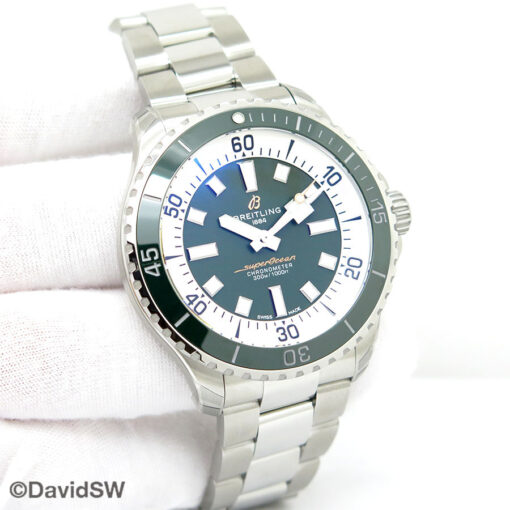 Breitling A17376 Superocean Automatic 44mm with Green Dial