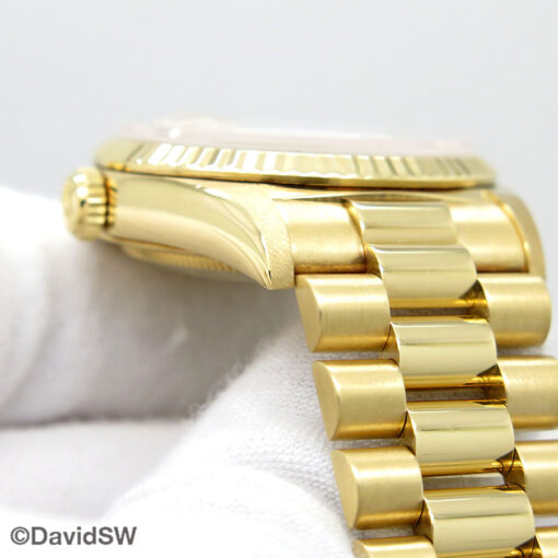 Rolex 18238 Day Date 18K Yellow Gold with Champagne Diamond Dial - Image 7