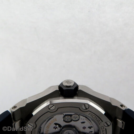 Audemars Piguet 15720ST Royal Oak Offshore Diver with Blue Dial - Image 5