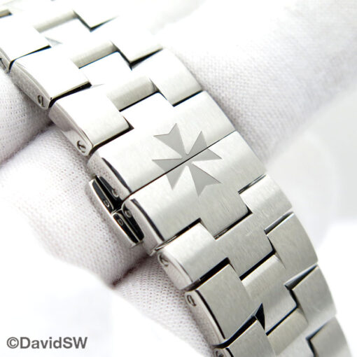 Vacheron Constantin 4500V Overseas with Blue Dial Automatic - Image 8