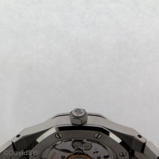 Audemars Piguet 15510ST Royal Oak with Green Dial - Image 4