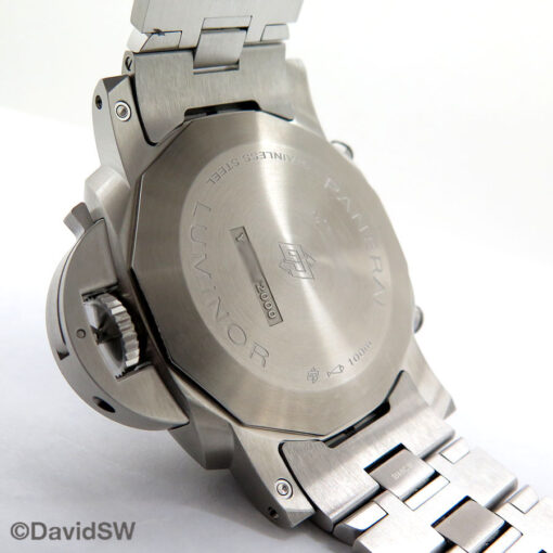 Panerai PAM 1110 Luminor Chronograph on Bracelet - Image 4