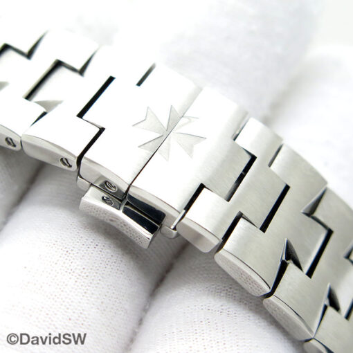 Vacheron Constantin 49150 Overseas Automatic Chronograph with Silver Dial - Image 8