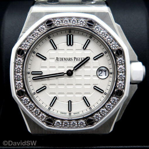 Audemars Piguet 67540SK Royal Oak Offshore Quartz 37mm with Diamond Bezel - Image 3