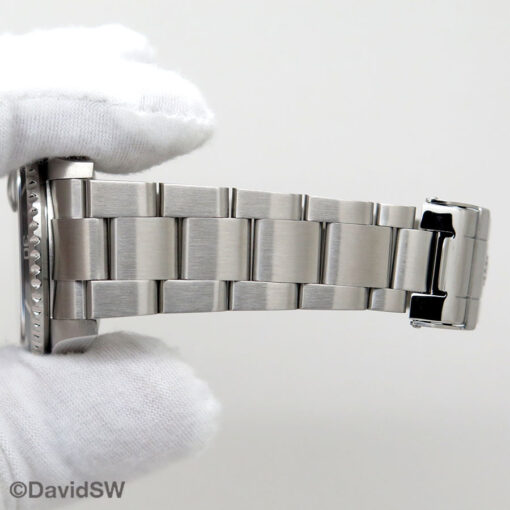 Rolex 16610LN Submariner - Image 13