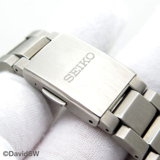 Seiko SNR049 Prospex LX Sky GMT Limited Edition - Image 8