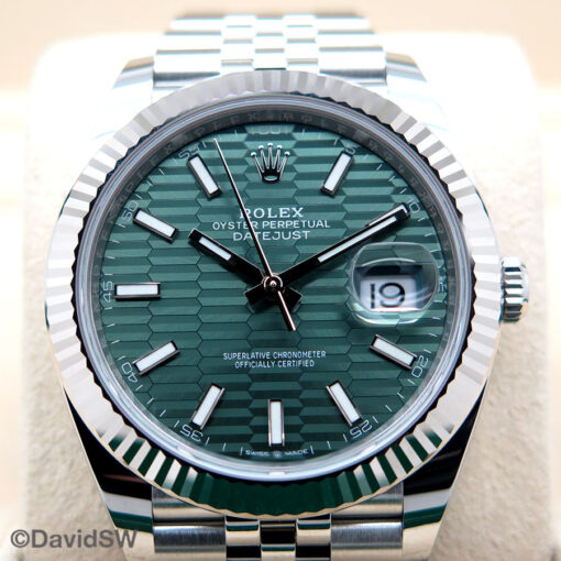 Rolex 126334 Datejust 41 with Mint Green Fluted Motif Dial on Jubilee - Image 3
