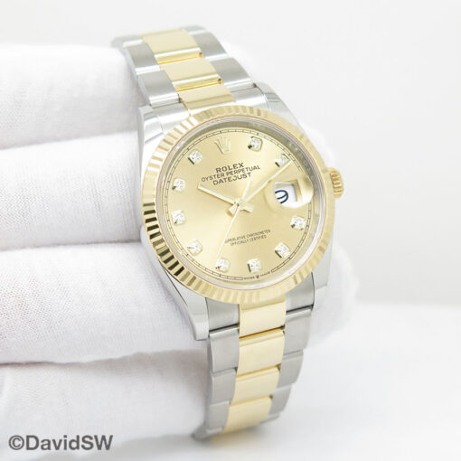 Rolex 126233 Datejust 18K/SS with Champagne Diamond Dial on Oyster