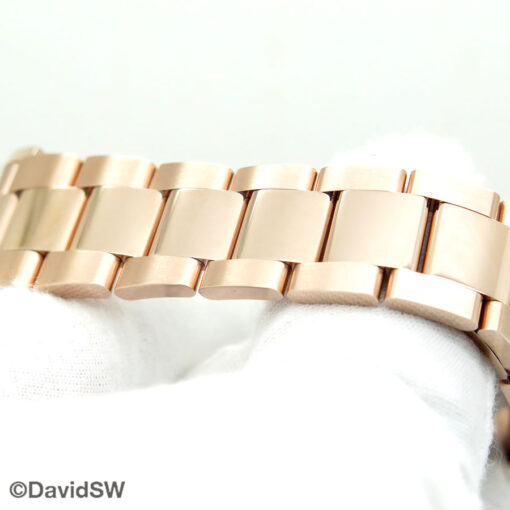 Rolex 126505 Cosmograph Daytona 18K Rose Gold with Sundust Dial (New Model) - Image 6