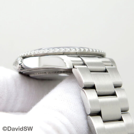 Rolex 16710 GMT Master II with Red/Black Bezel - Image 7