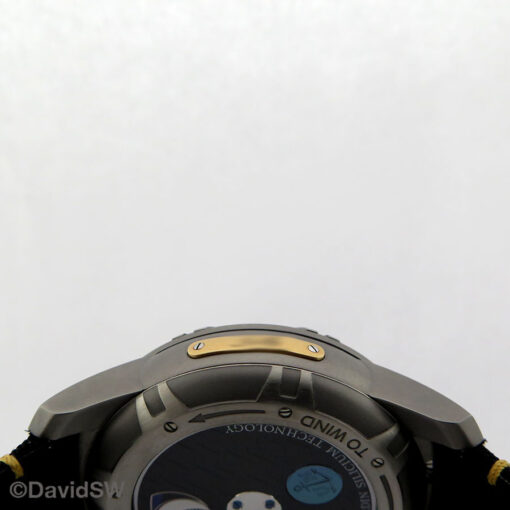 Ulysse Nardin 2053 Freak Out Black and Gold - Image 5