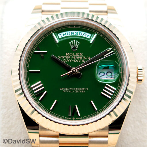 Rolex 228238 Day Date 40 18K Yellow Gold with Green Roman Dial - Image 3
