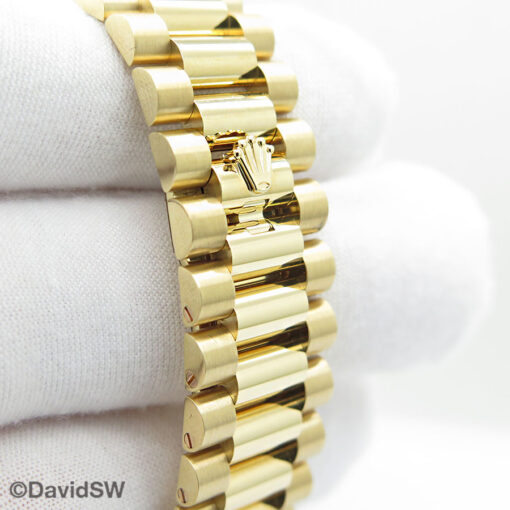 Rolex 228238 Day Date 40 18K Yellow Gold with Green Roman Dial - Image 7