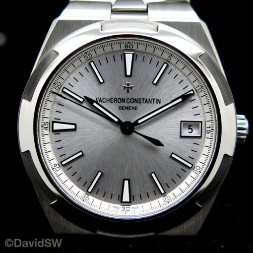 Vacheron Constantin 4500V Overseas Automatic with Silver Dial - Image 3