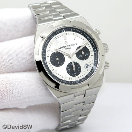 Vacheron Constantin 5520V Overseas Chronograph with Silver Dial (New Model)