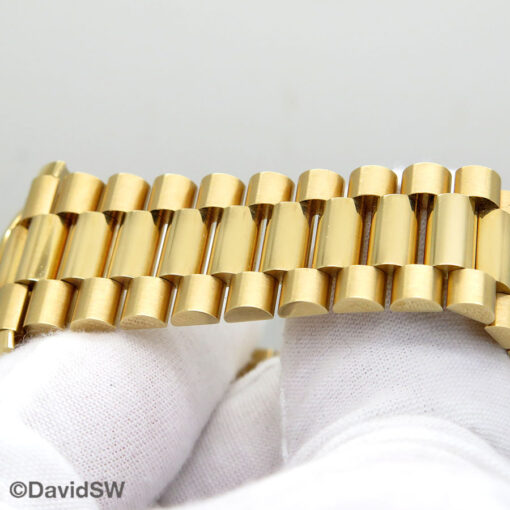 Rolex 228238 Day Date 40 18K Yellow Gold with Champagne Roman Dial - Image 6