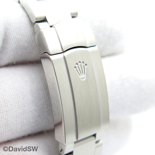 Rolex 126000 Oyster Perpetual with Green Dial - Image 7