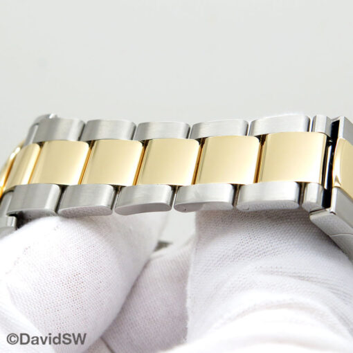 Rolex 126233 Datejust 18K/SS with White Roman Dial on Oyster - Image 9