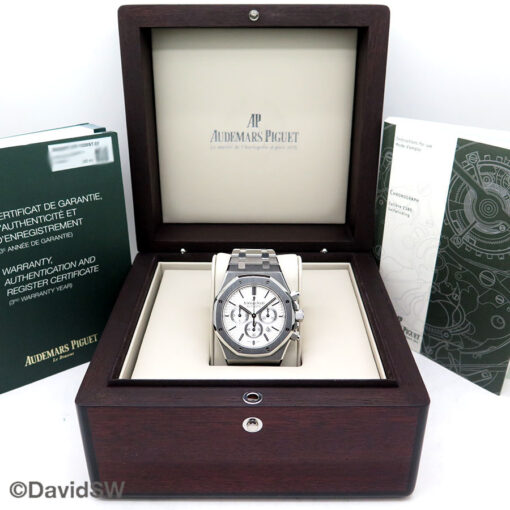 Audemars Piguet 26320ST Royal Oak Chronograph with Silver Dial - Image 2