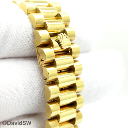 Rolex 18238 Day Date 18K Yellow Gold with Champagne Stick Dial - Image 8