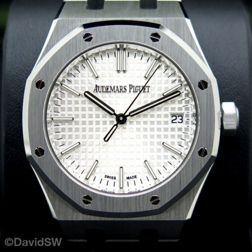 Audemars Piguet 15550ST Royal Oak "50th Anniversary " with Silver Dial - Image 3