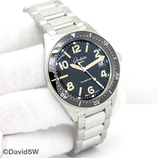 Glashutte SeaQ Automatic with Black Dial on Bracelet